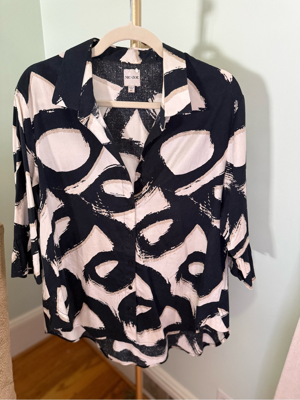 NIC+ZOE Black and Cream Abstract Button-Down Shirt